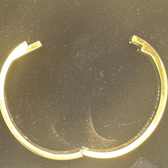Kate Spade Hinged Bangle - Picture 3 of 11